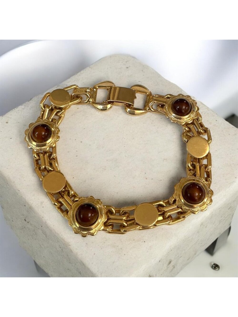 Vintage Gold-Tone Mesh Link Bracelet W/Cabochon Stones 7.5" Elegant Accessory